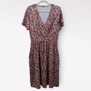 NWOT Boho Floral Short Sleeve Wrap Top Midi Dress with Pockets Red Size Large